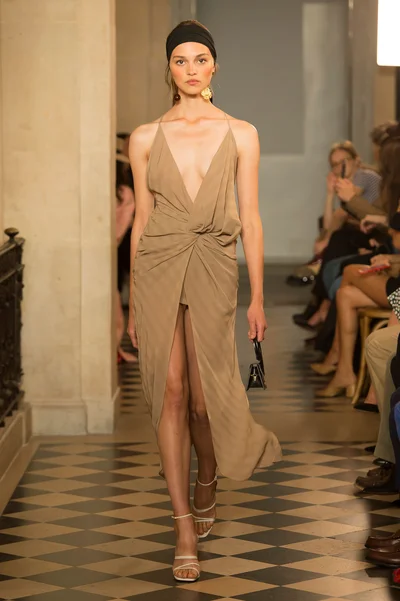 Look 3